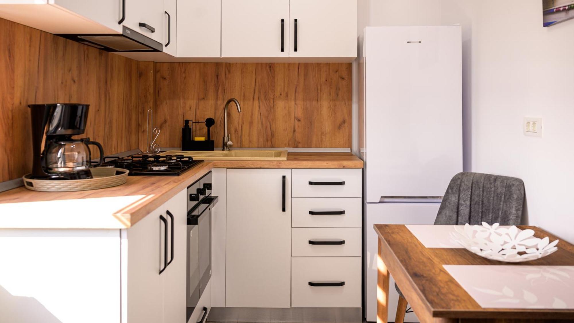 Apartament Nina House Târgu Jiu Zewnętrze zdjęcie